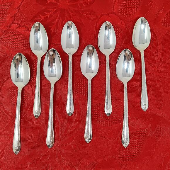 6 TeaSps 1940'S Wm ROGERS "EXQUISITE" TeaSpoons Silver Plated Beautiful - Picture 2 of 16
